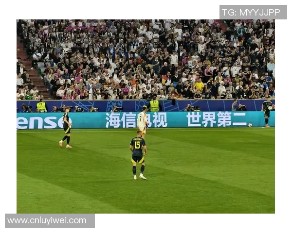 大核球星引领绿茵风暴探秘当代足球力量与荣耀崛起之路